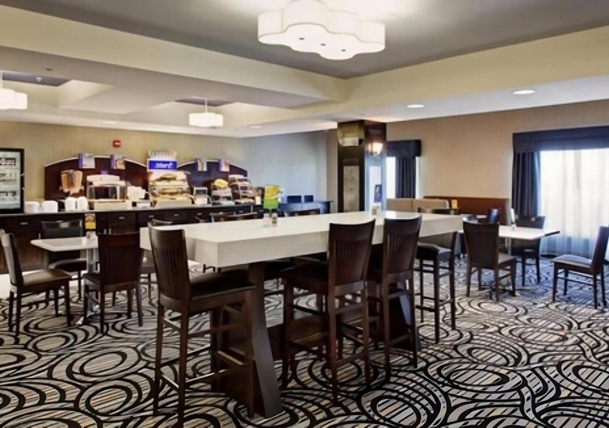 Holiday Inn Express & Suites North Fremont By Ihg Екстер'єр фото